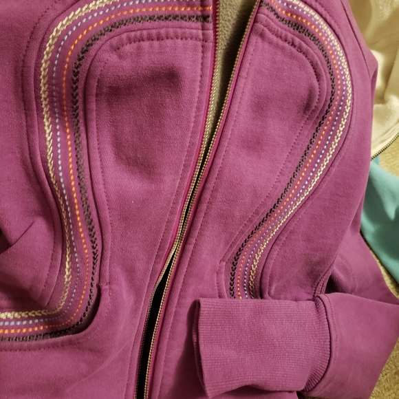 Lululemon sweater - Picture 2 of 5